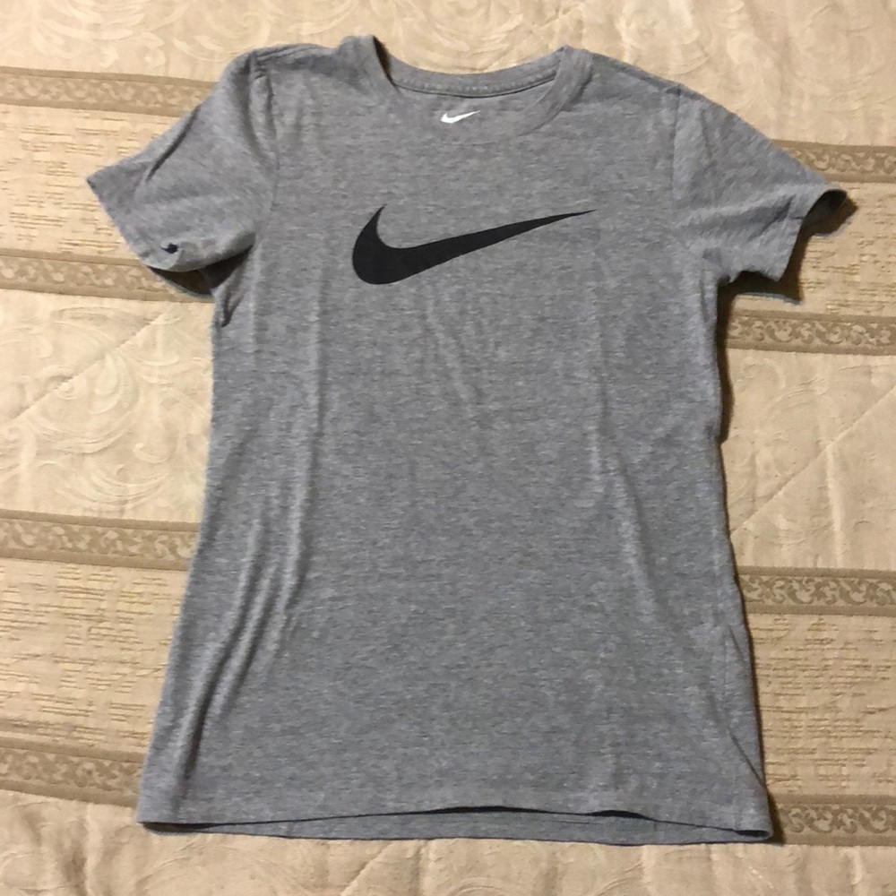 Gray Nike T-shirt